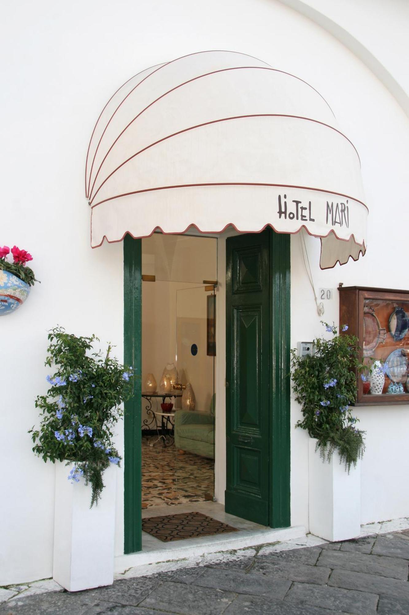 Locanda Mari ปอนซา ภายนอก รูปภาพ